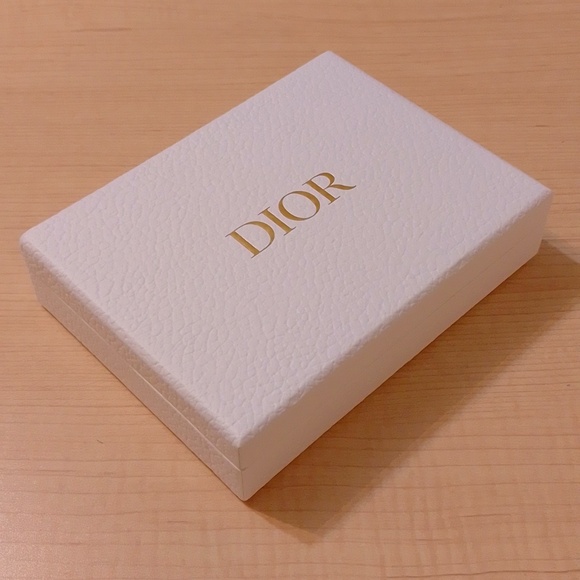 Dior Mirror Compact Couture Colour Lipstick Gift Set - Picture 8 of 11